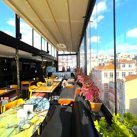 Royal Boutique By Kaya Royal Anex Bulding-no Lift - 24 Coffees And Tea Are Free At The Terrace Restaurant Istanbul